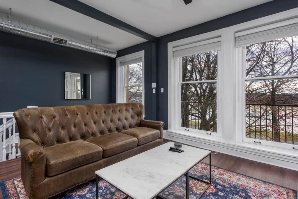 Flats On Front - Riverfront Gem Fast Wi-Fi 3F Harrisburg Eksteriør bilde