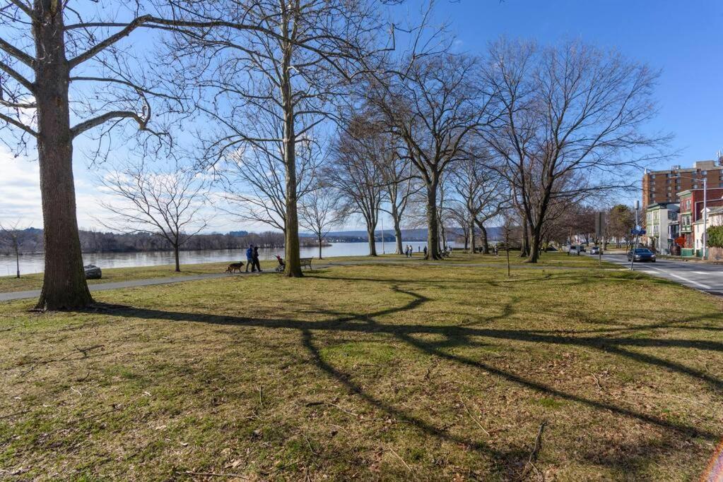 Flats On Front - Riverfront Gem Fast Wi-Fi 3F Harrisburg Eksteriør bilde